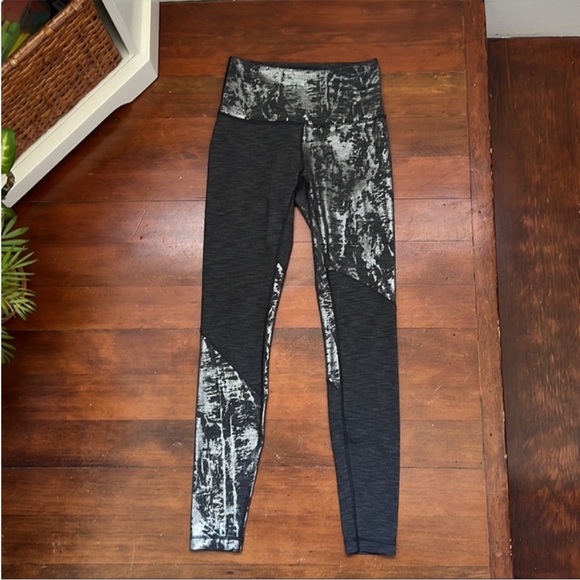 Lululemon Wunder Under High-Rise Tight *Foil 28" - Picture 2 of 10